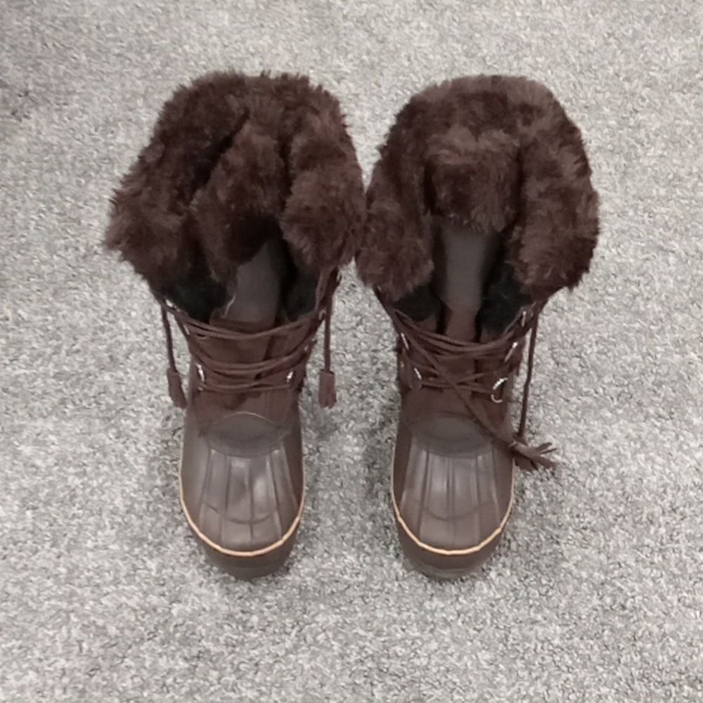 Khombu woman's Nordic boot brown suede and faux fur Costco item #744065 size 8M - Picture 4 of 5